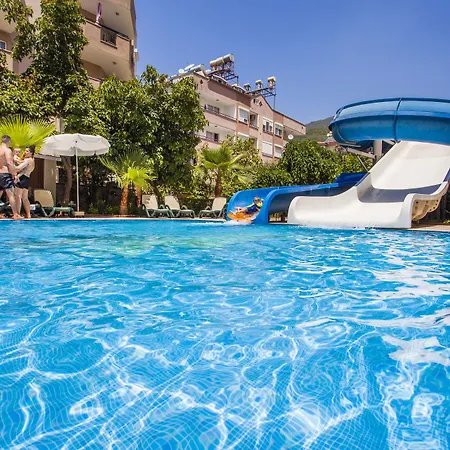 Rezort Kleopatra Royal Palm Alanya