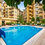Feriested Kleopatra Royal Palm Alanya