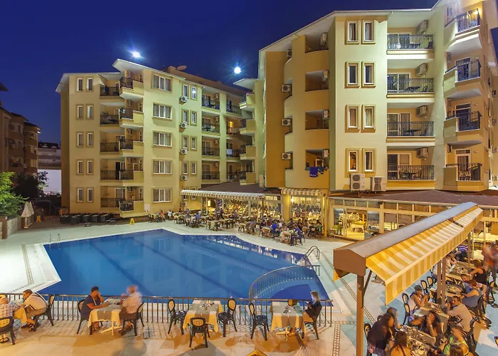 Kleopatra Royal Palm Resort 4*