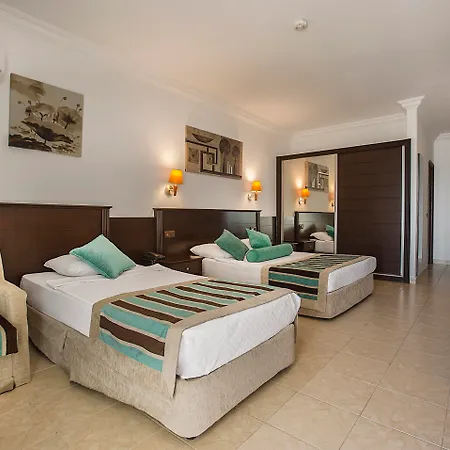 Rezort Kleopatra Royal Palm 4*