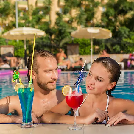 Kleopatra Royal Palm 4* ألانيا