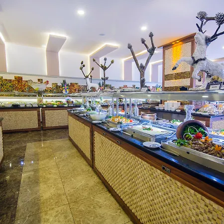 Kleopatra Royal Palm Alanya