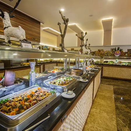 Resort Kleopatra Royal Palm 4*