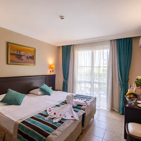 Kleopatra Royal Palm Alanya