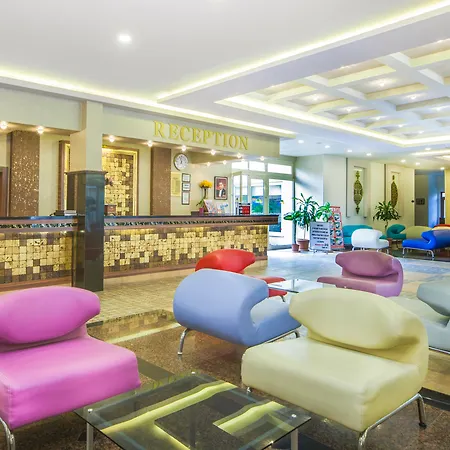 Kleopatra Royal Palm 4* ألانيا