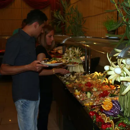 Resort Kleopatra Royal Palm 4*