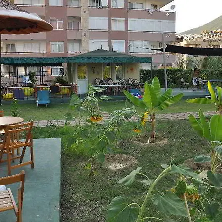 Kleopatra Royal Palm Alanya