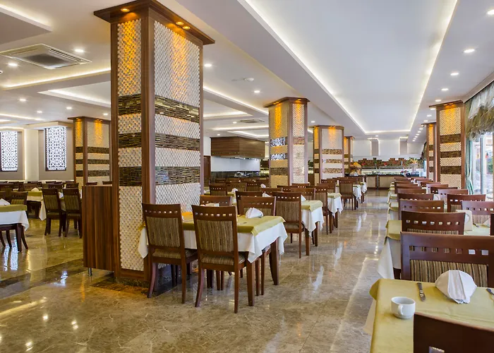 Rezort Kleopatra Royal Palm 4*