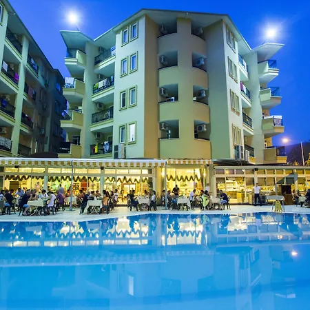 Kleopatra Royal Palm 4*